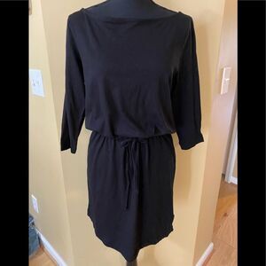 - H&M NWOT black 3/4 sleeve drawstring tie drop waist shirtdress with scoop neck